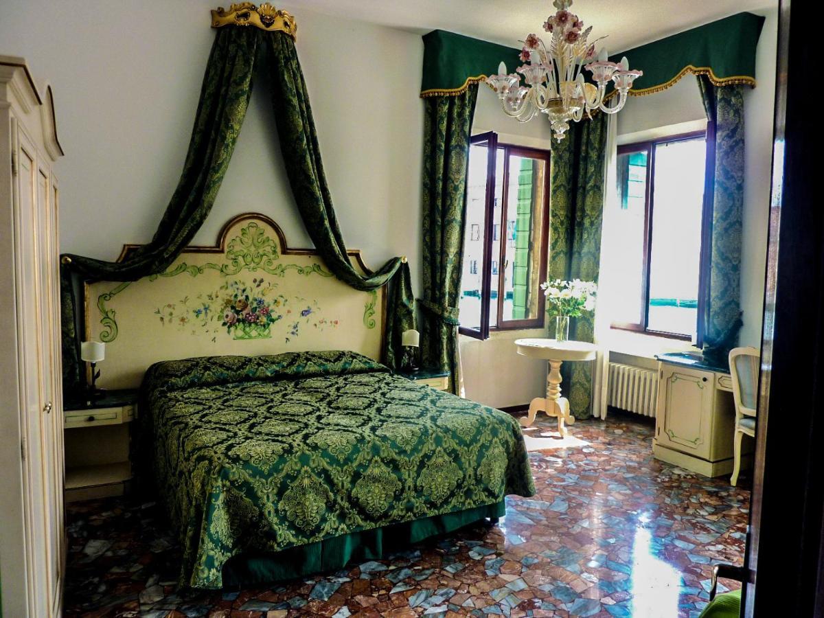 Smeraldo Grand Canal 1566c Venetië