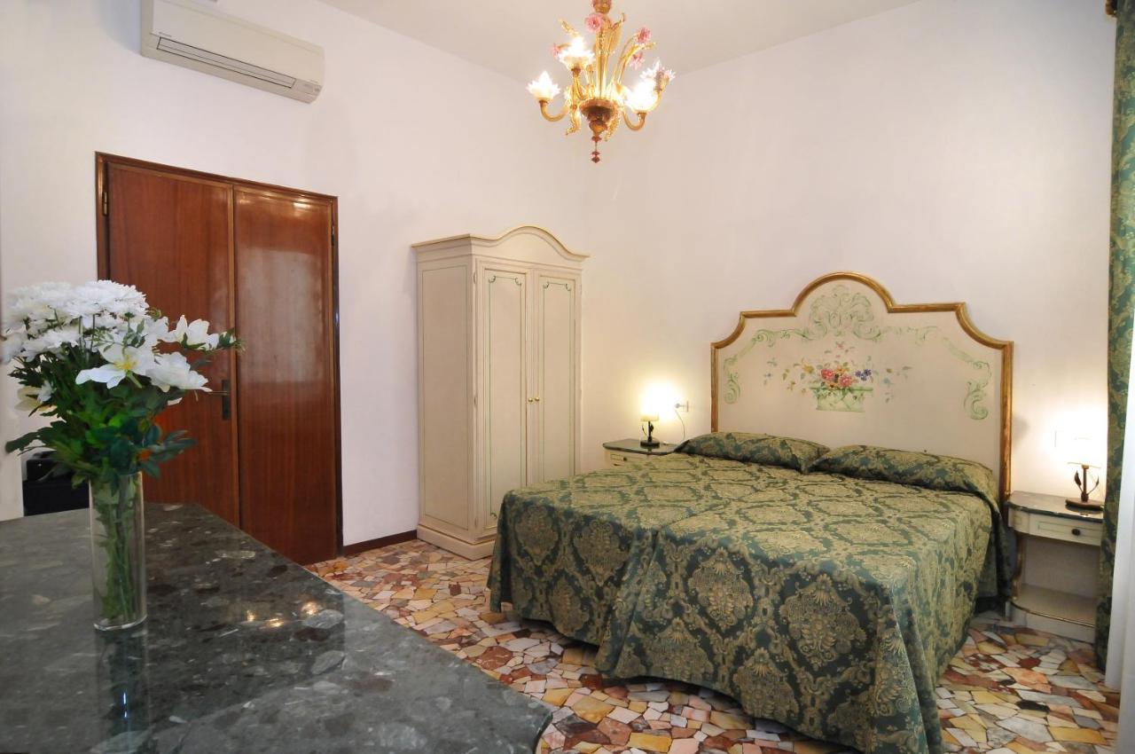 Smeraldo Grand Canal 1566c Venetië