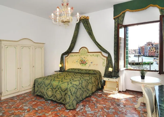 Smeraldo Apartment Grand Canal 1566C